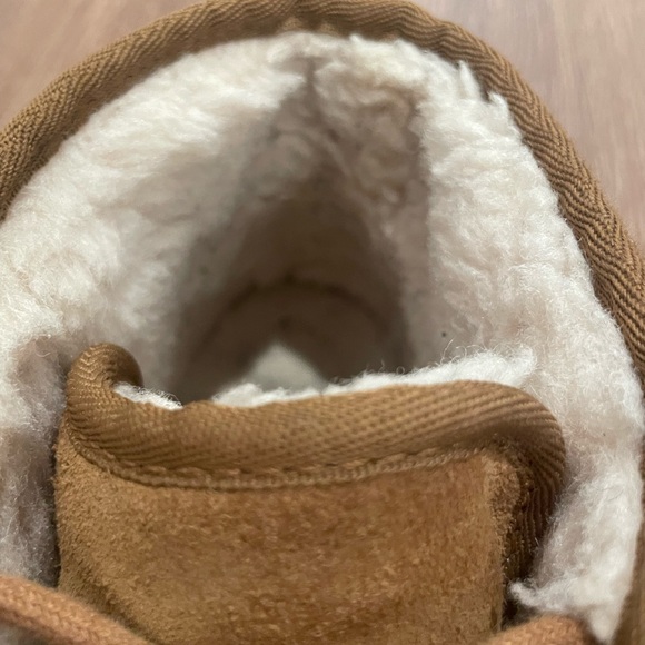 UGG Men's Brown Chukka Boots - Picture 4 of 16